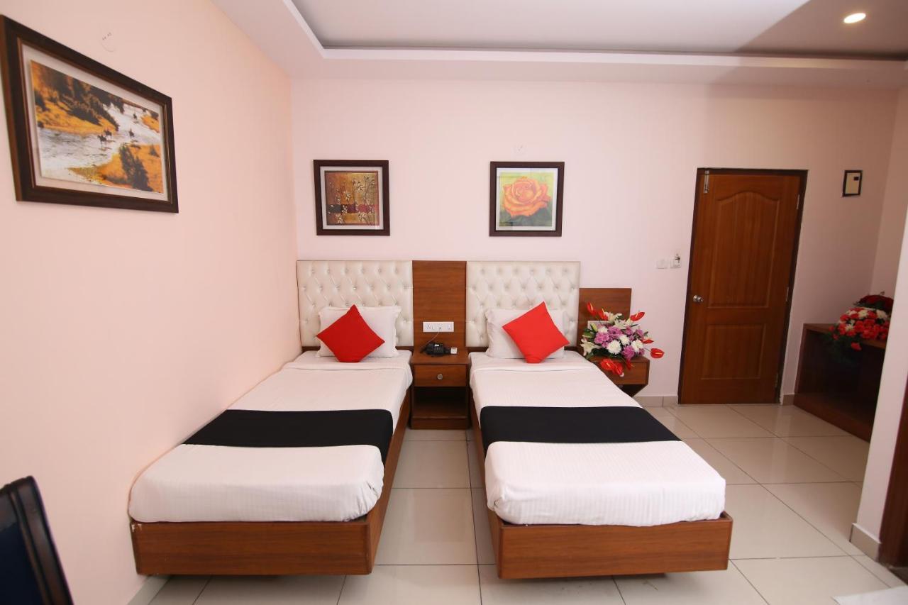 Hotel Crystal Orchid Bangalore Bagian luar foto