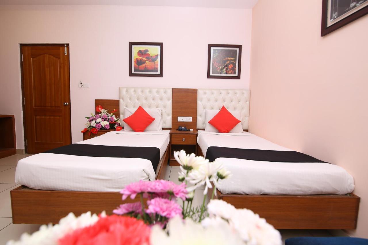 Hotel Crystal Orchid Bangalore Bagian luar foto